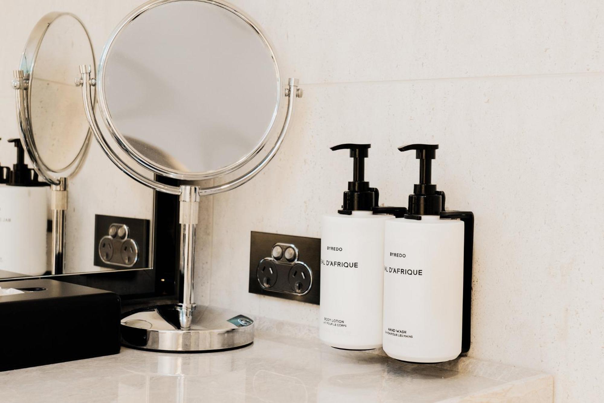 Intercontinental Wellington By Ihg Hotell Eksteriør bilde Soap dispensers